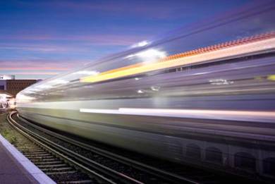 Εκμετάλλευση του ανέμου από την κίνηση των τρένων