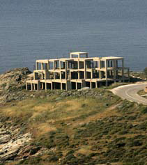 Τι περιλαμβάνει ο νόμος για τα αυθαίρετα - Μικρότερα πρόστιμα για πρώτη κατοικία