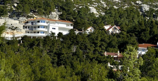 Αρχίζουν έρευνες για το που έχουν ανεγερθεί αυθαίρετα δήλωσε ο Υπουργός ΠΕΚΑ