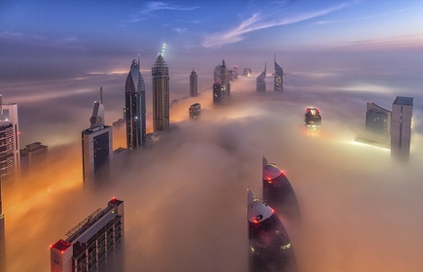 Μια πόλη (Ντουμπάϊ) μέσα στα σύννεφα