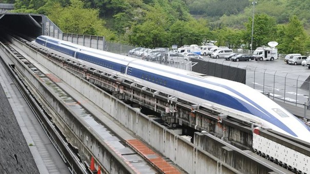 Tρένο ηλεκτρομαγνητικής ανύψωσης έφθασε τα 603 χιλιόμετρα / ώρα