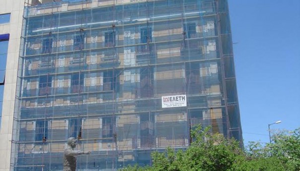 Ξεκινά η αποκατάσταση του διατηρητέου κτιρίου στη Σανταρόζα