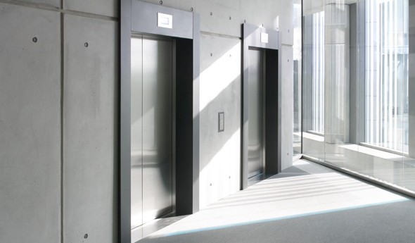 Έλλειψη σύγχρονων διατάξεων ασφαλείας παρουσιάζουν πολλοί ανελκυστήρες